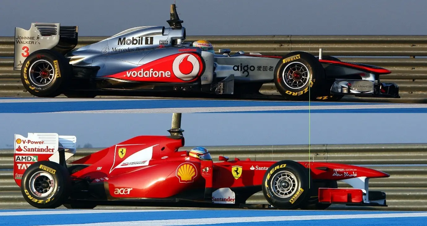Comparison of 2 F1 racing cars photo